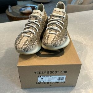 Adidas Yeezy boost 380 pyrite - size 7